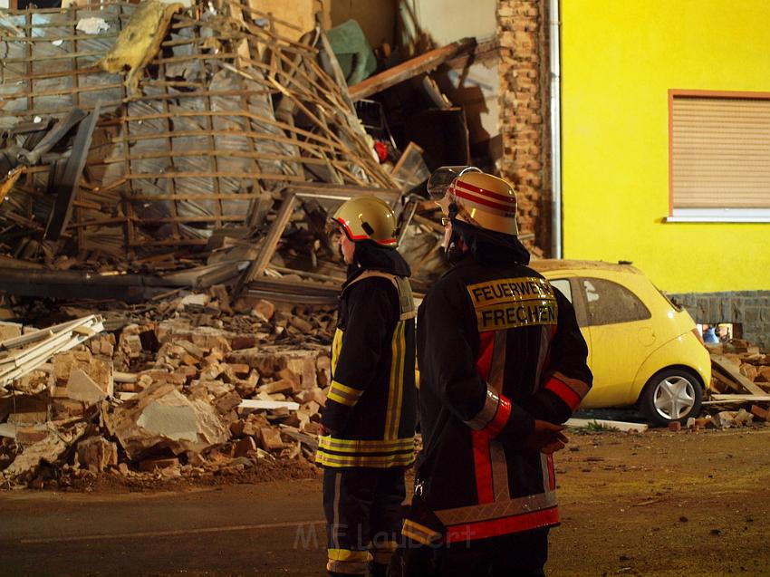 Hausexplosion Bruehl bei Koeln Pingsdorferstr P208.JPG